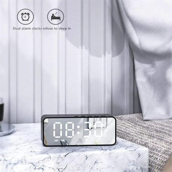 Wireless Bluetooth Speaker Small Mini Alarm Clock Portable Cannon Mini Voice Broadcast the Card Instert Vehicular Audio